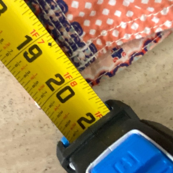 Chico’s Cool Cotton-Blend Patched Capris - Picture 13 of 14